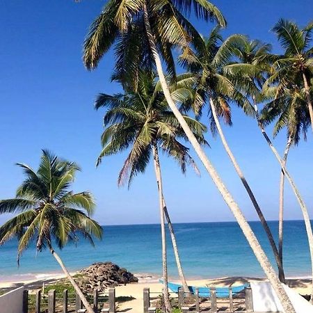 Rainbow Beach Hotel ヒッカドゥワ エクステリア 写真