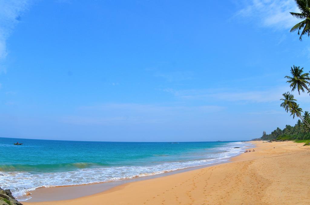 Rainbow Beach Hotel ヒッカドゥワ エクステリア 写真