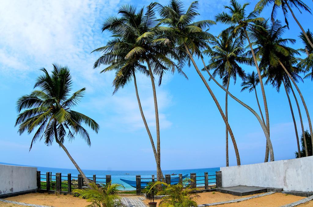Rainbow Beach Hotel ヒッカドゥワ エクステリア 写真