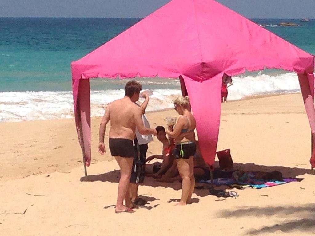 Rainbow Beach Hotel ヒッカドゥワ エクステリア 写真